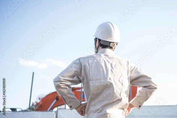 Fototapeta 工事現場にいる男性作業員