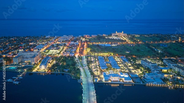 Fototapeta aerial view of Jimmy Buffet highway and Palm Beach