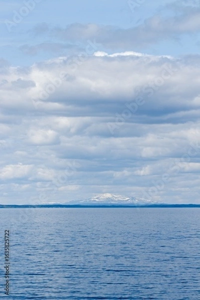 Fototapeta View of Åreskutan Mountain from Bynäset in Östersund, Sweden