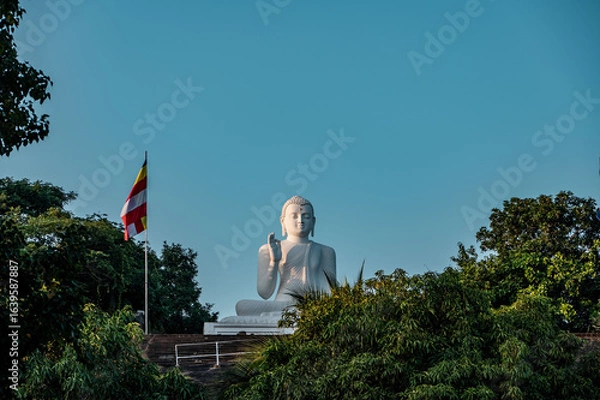Fototapeta buddha statue in the temple of Mihintale, sri lanka