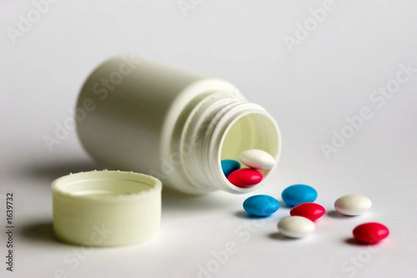 Fototapeta tablets & bottle