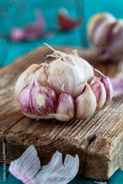 Obraz Fresh Garlic Bulbs.