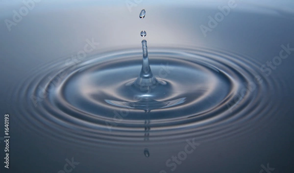 Obraz water drops and column