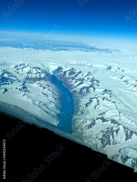 Fototapeta an aerial view of Greenland and it ice pack.