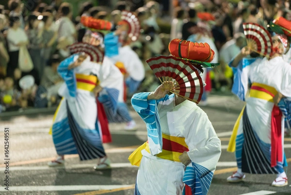 Obraz 盛岡さんさ踊りの太鼓パレード