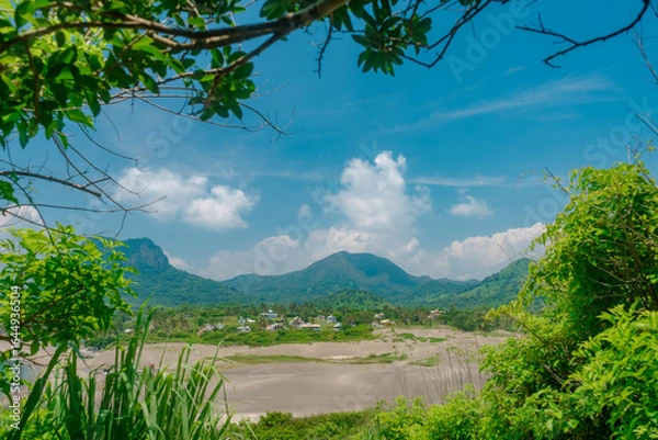 Obraz Montañas y nubes 