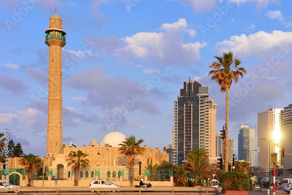 Obraz TEL AVIV, ISRAEL - APRIL, 2017: Hassan Bek Mosque in the center of Tel Aviv