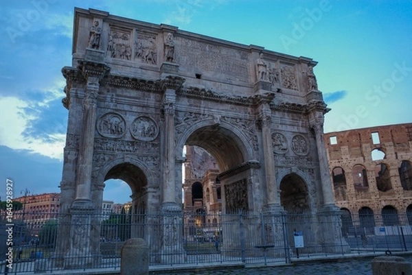 Obraz Arch of Constantine with Colosseum in Rome.