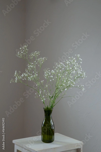 Obraz 白い部屋に置かれたカスミソウ