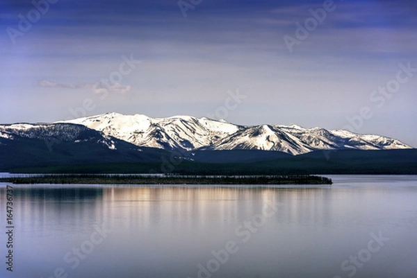 Fototapeta Mountain Reflection on the Calm Lake at Twilight