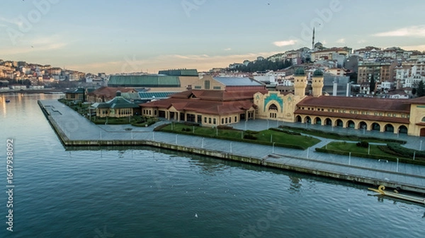 Fototapeta Halic Congress Center in Istanbul captured from drone, featuring urban skyline and modern building structures.
