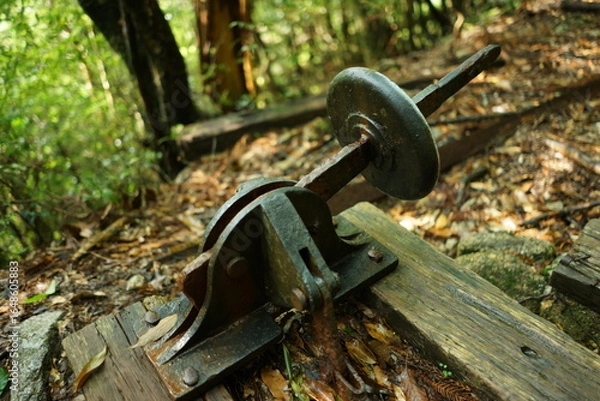 Fototapeta rusty metal chain