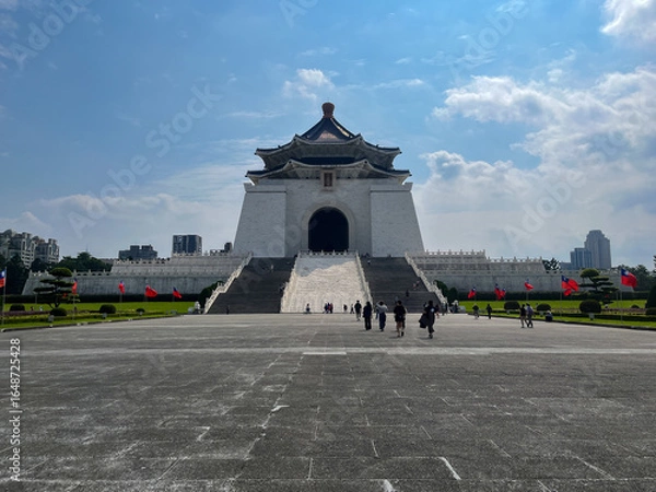 Obraz 青空に映える台北・中正紀念堂の正面風景