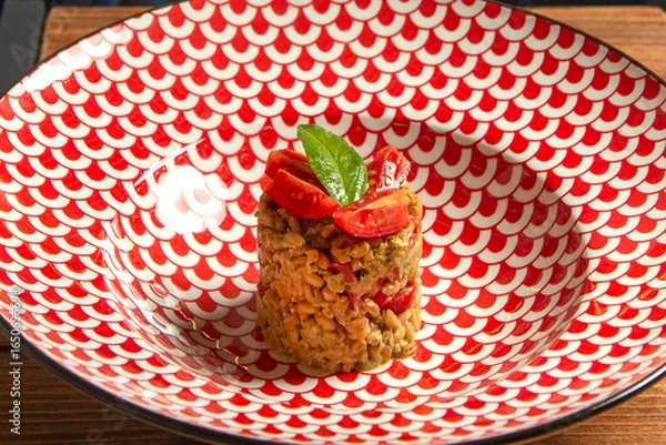 Fototapeta tuna tartare with spelt and tomatoes