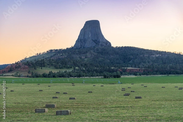 Obraz sunset over devils tower national monument