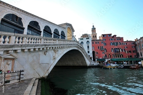 Obraz Morning view of Rialto Bridge in Venice, Italy
