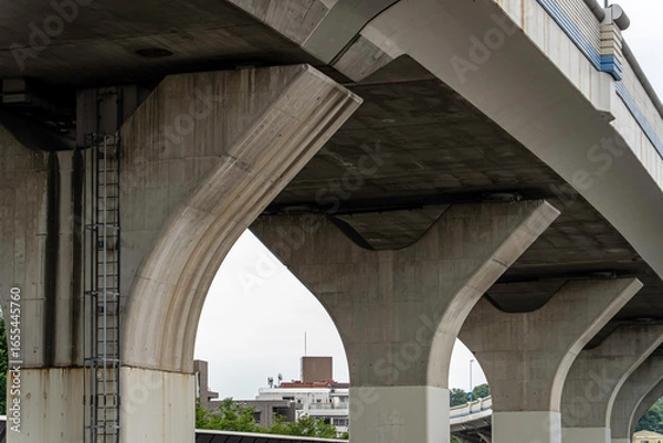 Fototapeta 高速道路の高架橋