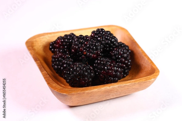 Obraz 器に盛ったブラックベリー