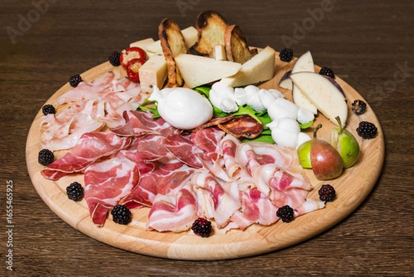 Obraz tagliere con affettati di salumi e formaggi