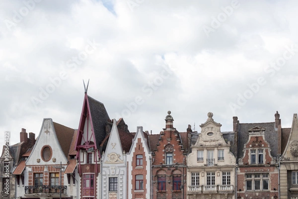 Obraz Le Beffroi de béthune, sa place, ses maisons et son architecture, Béthune, Pas de Calais, Hauts-de-France, France
