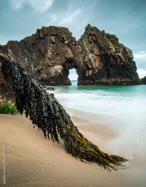 Fototapeta Dramatic coastal archway