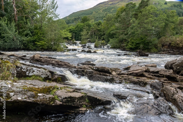 Fototapeta Falls of Dochart rapids in Killin, Tayside, Scotland