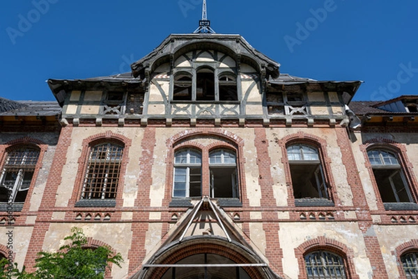Obraz Beelitz Heilstätten Red Brick Sanatorium with Towers