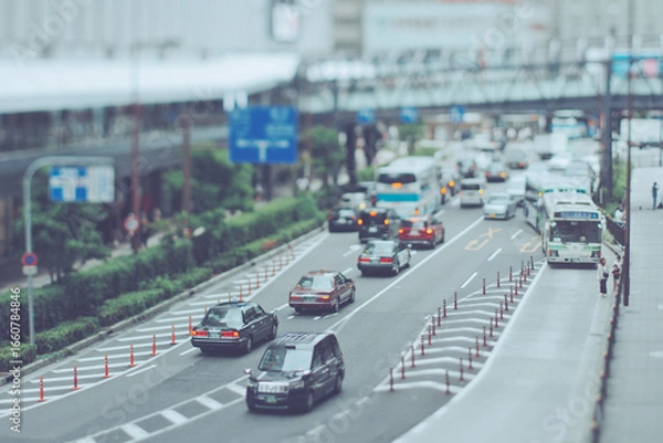 Fototapeta 大阪駅周辺の道路風景