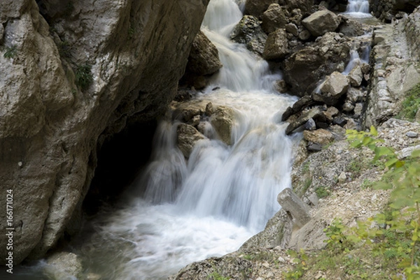 Obraz Waterfall formed on the Bistrita River, Valcea County, Romania