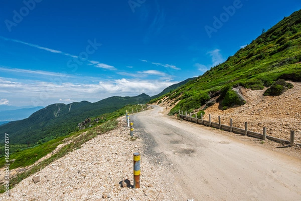 Fototapeta 毛無峠のダート道