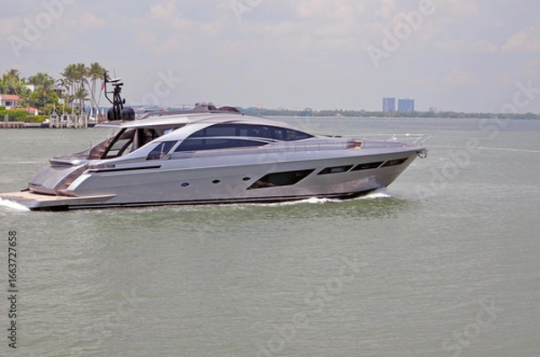Fototapeta Luxury Cabin Cruiser on the Florida Intracoastal Waterway