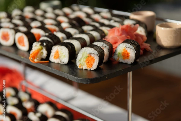 Obraz Plateau de sushi, maki, buffet