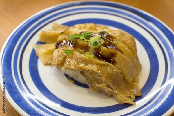 Fototapeta 回転寿司 牛肉