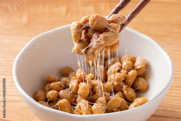 Fototapeta 納豆を混ぜる