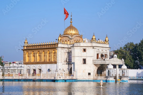 Fototapeta アムリトサルのヒンドゥー教寺院、シュリ・ドゥルジアナ寺院