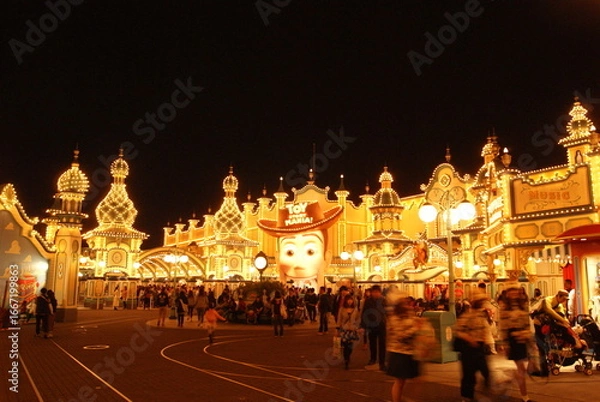 Obraz ライトに彩られたテーマパークの夜