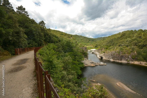Fototapeta Radweg Dolce Via in der Ardeche