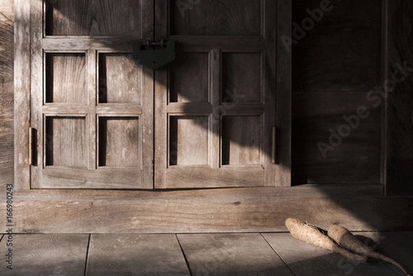 Obraz お寺に捧げられたお供物の山芋