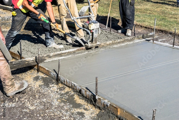 Obraz Pathfoot  formation with concrete vibration equipment