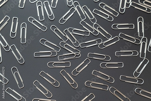 Fototapeta ゼムクリップ　黒背景