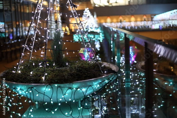 Fototapeta クリスマスのイルミネーション・植木鉢のデコレーション　