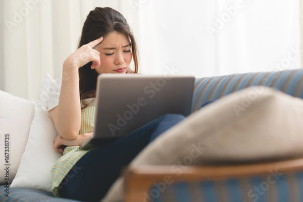 Obraz エプロン姿の女性・PC