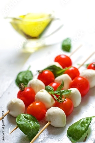 Obraz Mozzarella, cherry tomatoes and basil 