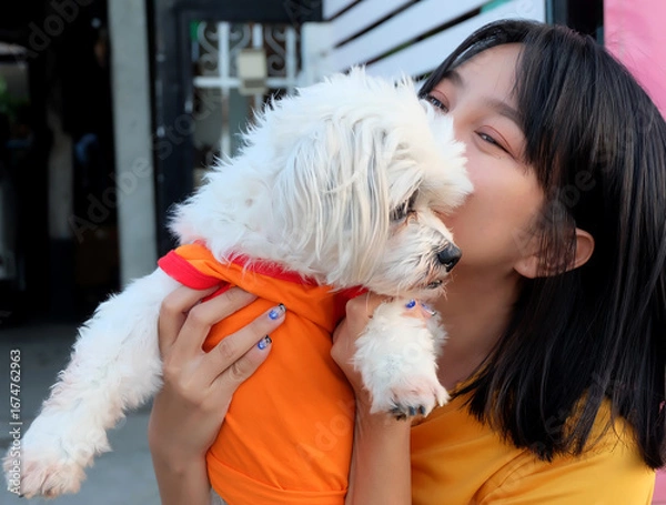 Obraz A woman's love for her favorite dog