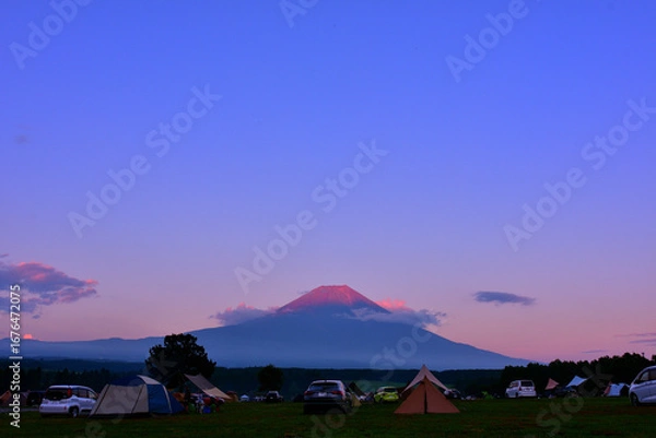 Obraz 夕焼け富士山を望みながらオートキャンプ