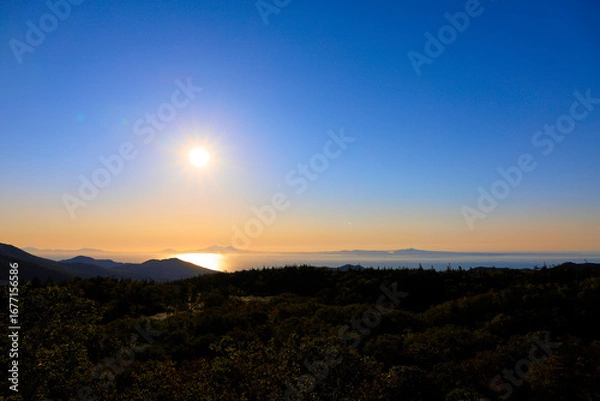 Fototapeta 知床峠より国後島