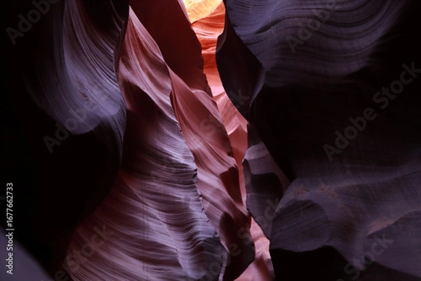 Obraz The tunnel inside the antelope canyon. The undulating rocks extending deep into the canyon are clearly visible