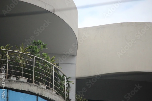 Fototapeta modern building with columns