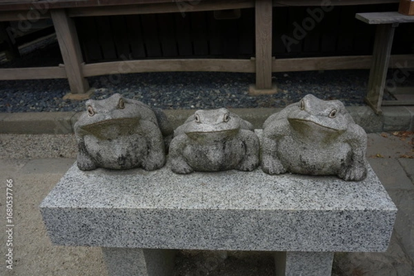 Fototapeta カエルの置物　大洗磯前神社