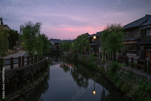 Obraz 水路のある街の夕暮れ